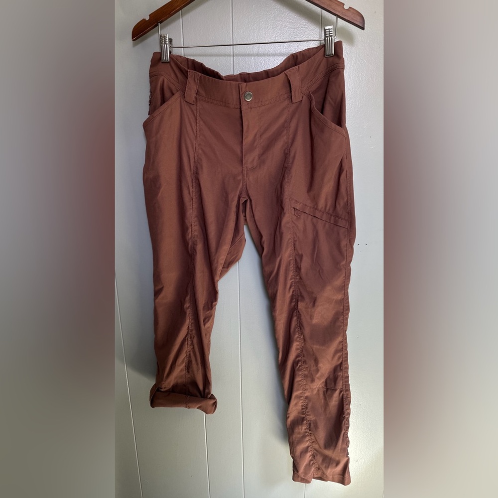 DULUTH TRADING COMPANY Dry on the Fly Slim Leg Quick Dry Pants EUC Size 10/31